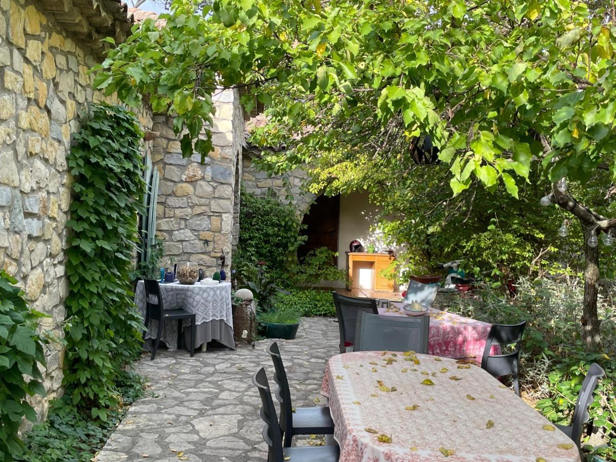 Oustal Du Pic Saint Loup Hotell Exteriör bild